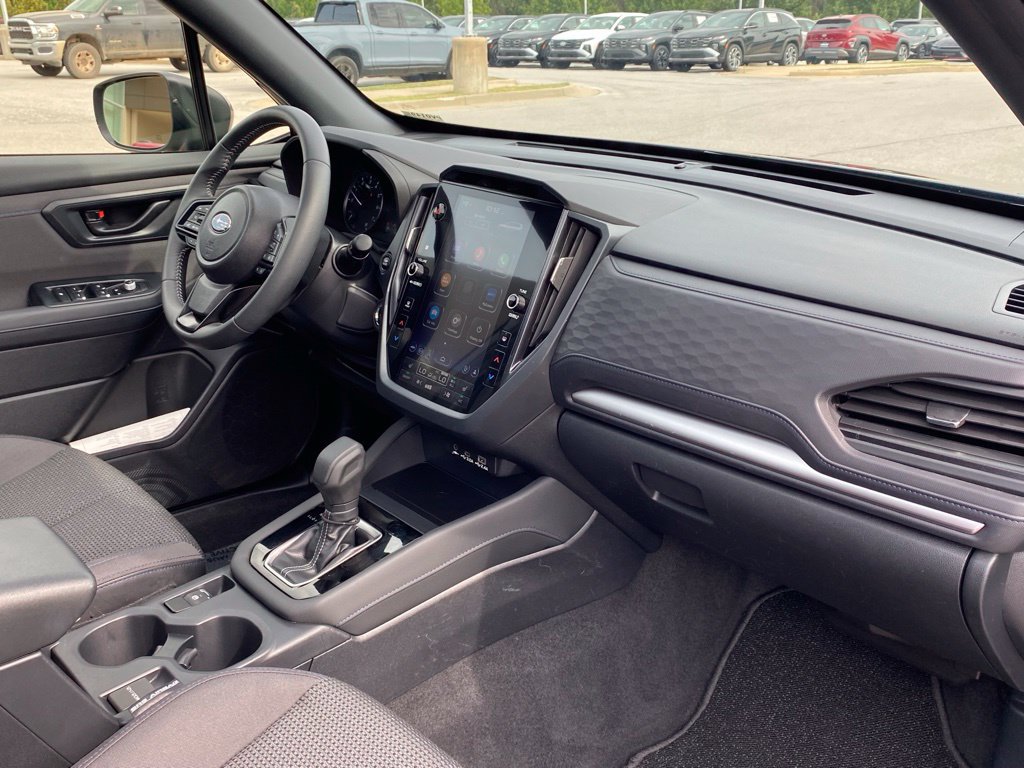 Used 2025 Subaru Forester Premium AWD/4WD image 33