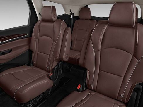 Used 2025 Buick Enclave Sport Touring image 10