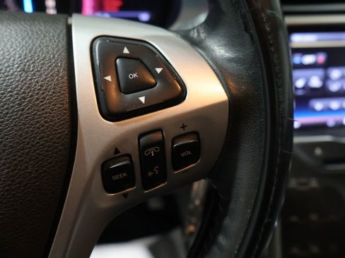 Used 2013 Ford Edge SEL image 35