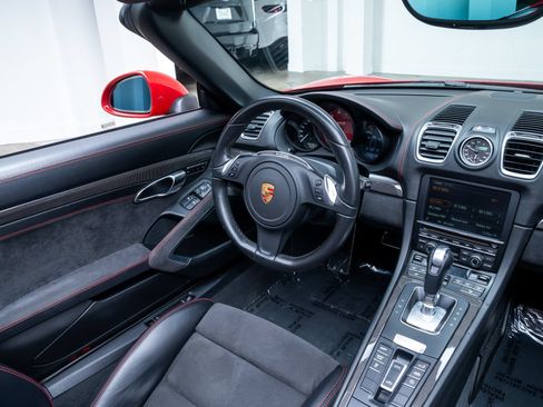 Used 2016 Porsche Boxster GTS RWD image 11