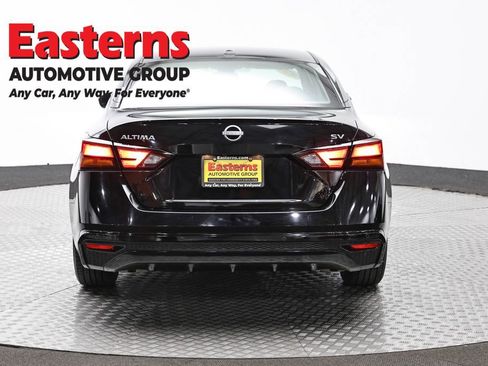 Used 2023 Nissan Altima 2.5 SV FWD image 6