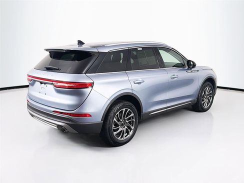 Used 2022 Lincoln Corsair AWD w/ Equipment Group 101A image 7