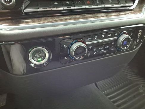 Used 2024 Chevrolet Silverado 1500 RST w/ Z71 Off-Road Package AWD/4WD image 33