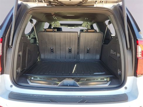New 2026 GMC Yukon XL Denali Ultimate w/ LPO, Illumination Package image 12
