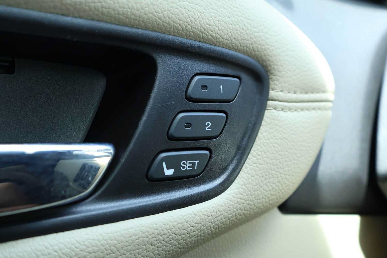 Used 2018 Acura RDX FWD image 25