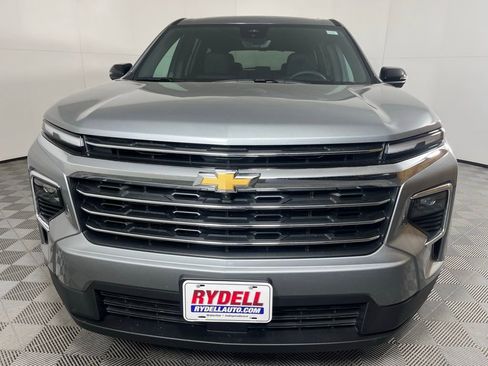 New 2026 Chevrolet Traverse LT w/ Sun and Wheel Package AWD/4WD image 11
