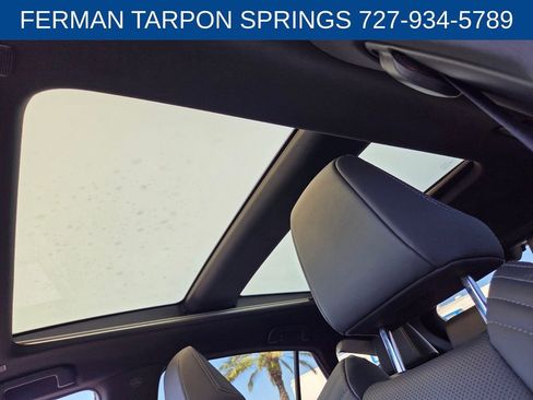 Used 2023 Toyota Venza Limited AWD/4WD image 24