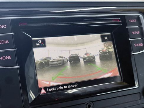 Used 2017 Volkswagen Beetle 1.8T Classic image 46