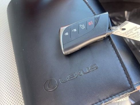 Used 2023 Lexus RX 350 Premium image 34