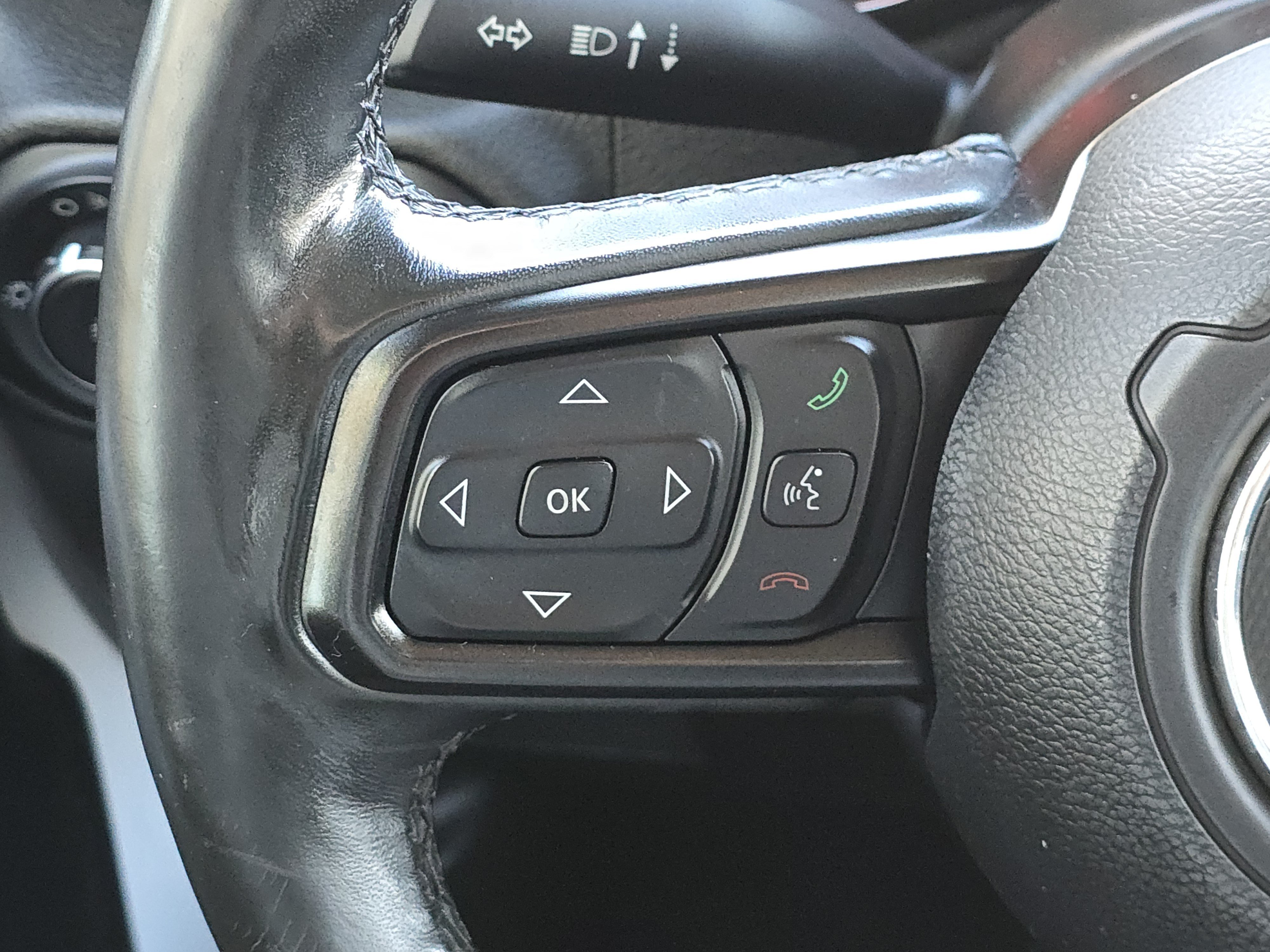 Used 2019 Jeep Wrangler Sport AWD/4WD image 26