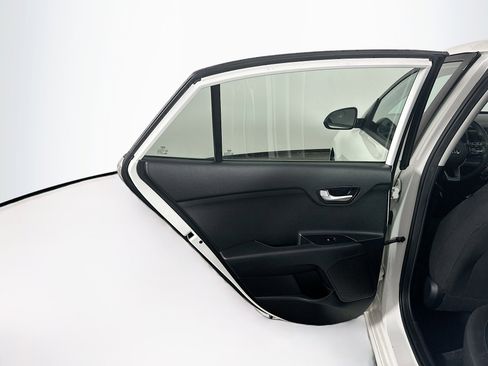 Used 2018 Kia Rio S image 24