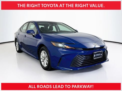 Used 2025 Toyota Camry LE w/ Convenience Package AWD/4WD image 1