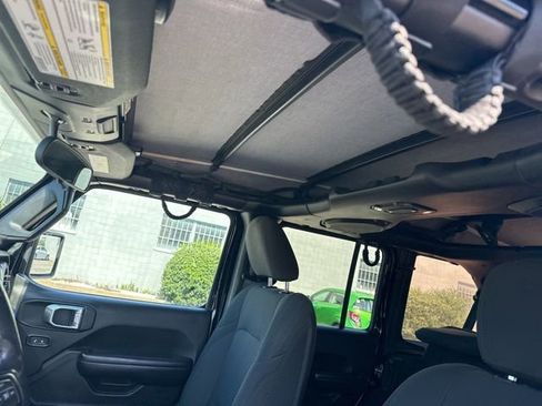 Used 2019 Jeep Wrangler Unlimited Sport S image 13