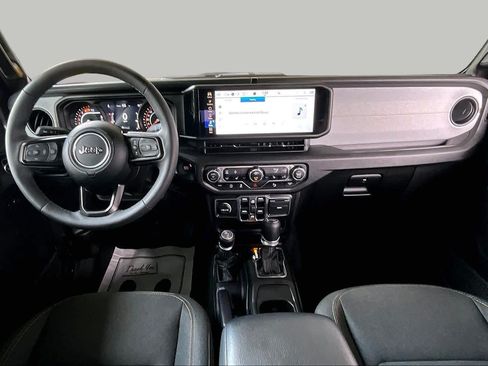 Used 2025 Jeep Wrangler Unlimited Sport AWD/4WD image 15