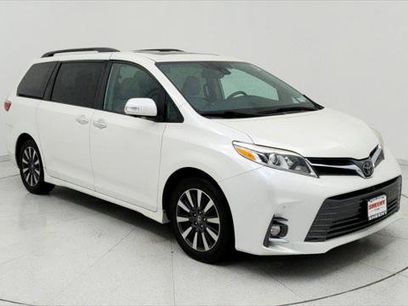 Certified 2019 Toyota Sienna Limited Premium