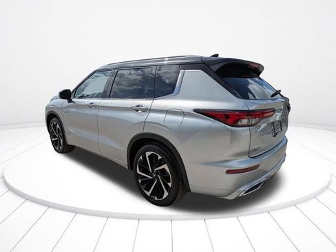 New 2025 Mitsubishi Outlander SEL image 6
