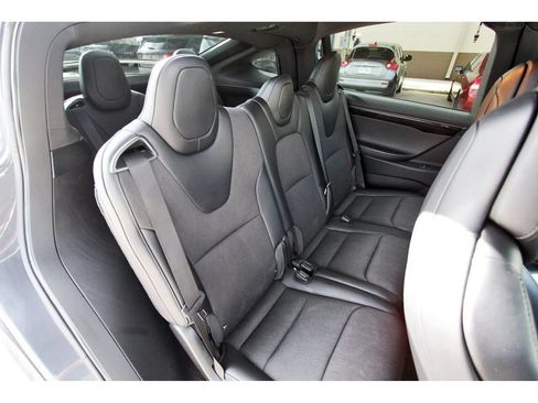 Used 2018 Tesla Model X AWD/4WD image 13