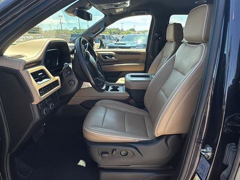 Used 2024 Chevrolet Tahoe Premier AWD/4WD image 14