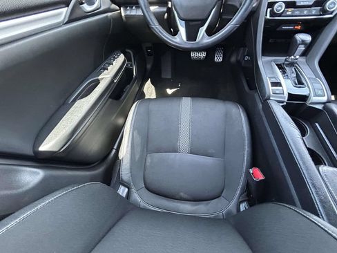 Used 2019 Honda Civic Sport image 13