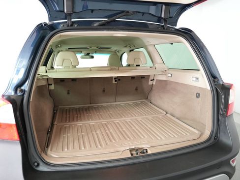 Used 2011 Volvo XC70 3.2 AWD/4WD image 24