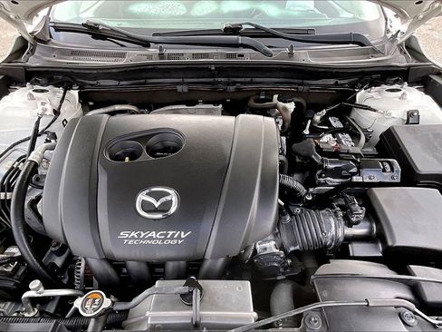 Used 2017 MAZDA MAZDA3 Grand Touring image 31