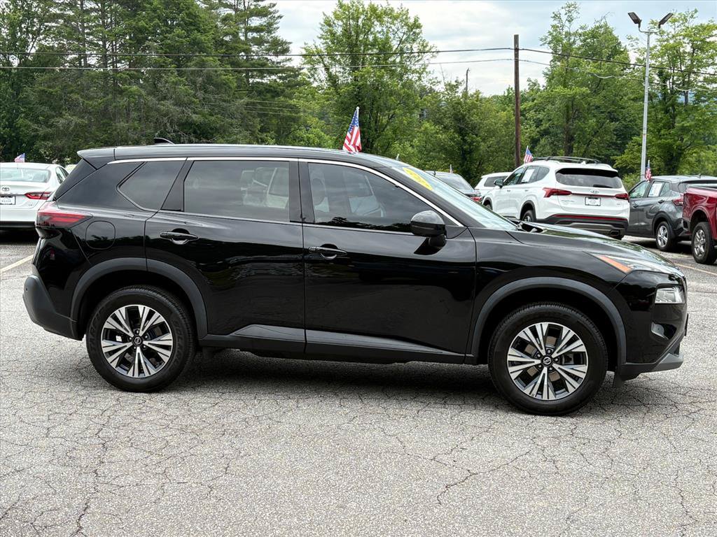 Used 2021 Nissan Rogue SV AWD/4WD image 3