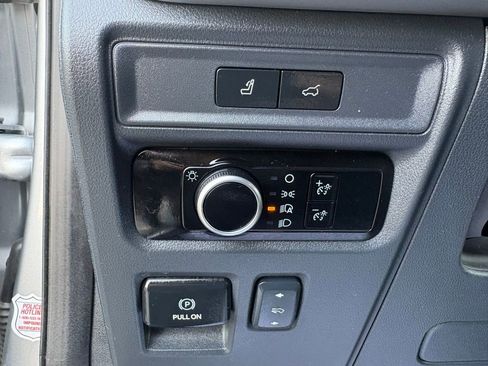 Used 2024 Ford Expedition XLT AWD/4WD image 22