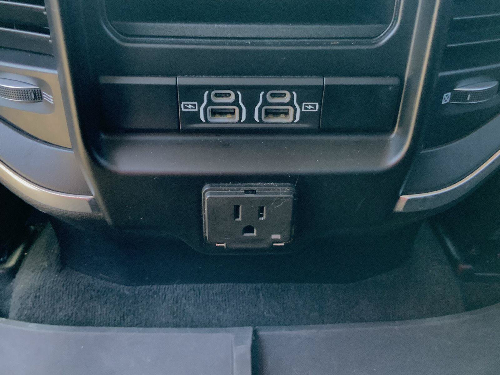 Used 2022 RAM 1500 Laramie AWD/4WD image 56