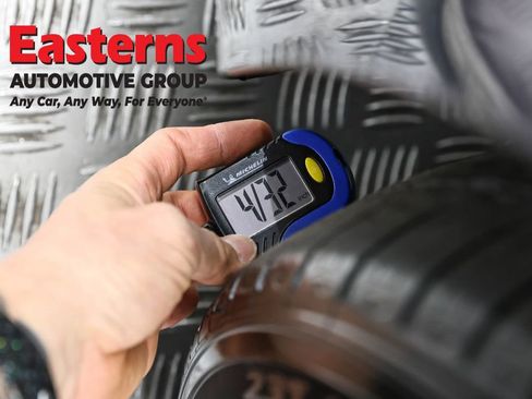 Used 2019 Tesla Model 3 Standard Range image 24