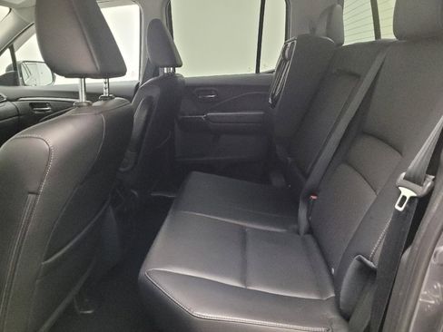 Used 2019 Honda Ridgeline RTL image 18