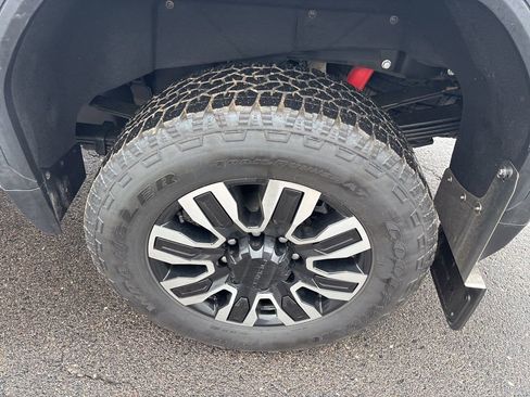 Used 2025 GMC Sierra 3500 Denali Ultimate AWD/4WD image 7