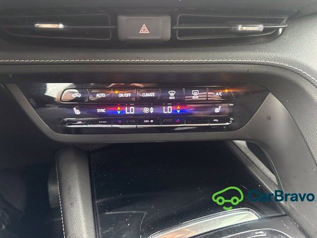 Used 2022 Buick Envision Preferred FWD image 13