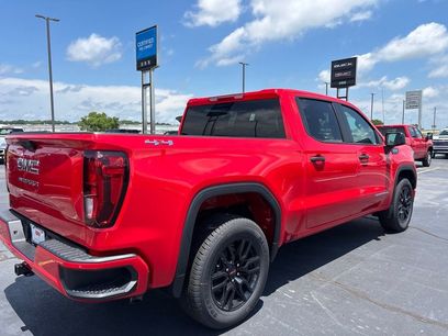New 2026 GMC Sierra 1500 Pro w/ Graphite Edition