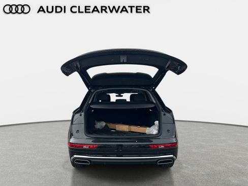 Used 2023 Audi Q5 2.0T Premium w/ Convenience Package image 7