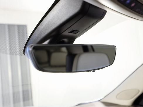 Used 2021 GMC Yukon Denali w/ Denali Premium Package image 38