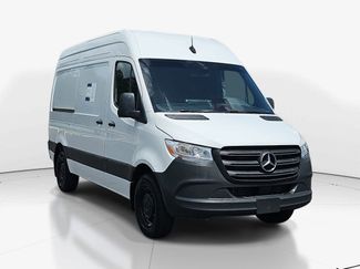 Used 2025 Mercedes-Benz Sprinter 2500 video 3