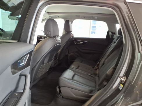 Used 2023 Audi Q7 2.0T Premium Plus w/ Premium Plus Package image 17