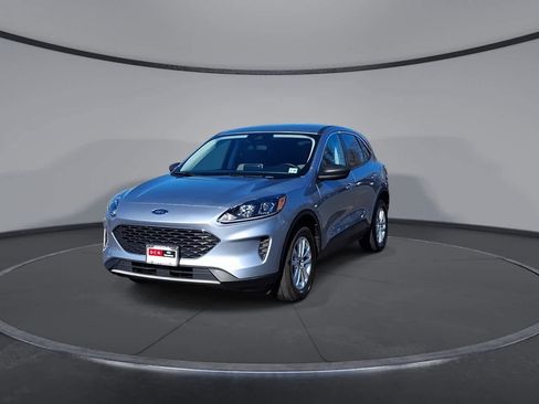 Used 2022 Ford Escape SE w/ Convenience Package image 3