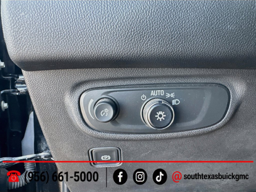 Used 2024 GMC Terrain SLE w/ Driver Convenience Package FWD image 20