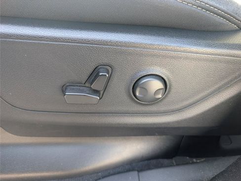 Used 2025 RAM 1500 Big Horn AWD/4WD image 19