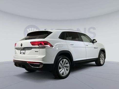 Used 2022 Volkswagen Atlas Cross Sport SE image 5