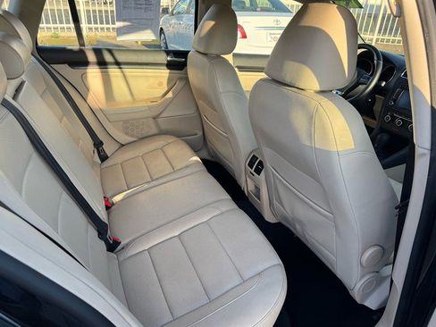 Used 2014 Volkswagen Jetta SE image 11