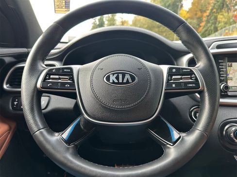 Used 2019 Kia Sorento SX image 15