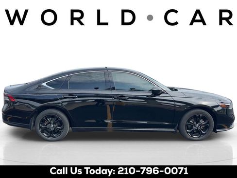 Used 2023 Honda Accord EX image 2
