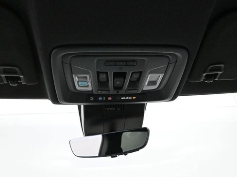 Used 2025 Chevrolet Silverado 1500 ZR2 w/ Technology Package image 27