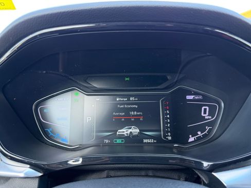 Used 2022 Kia Niro LXS w/ Digital Cluster Package FWD image 10