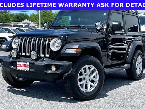 Used 2023 Jeep Wrangler Sport AWD/4WD image 3