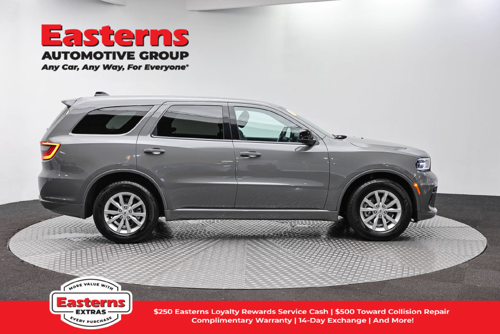 Used 2025 Dodge Durango GT RWD image 5