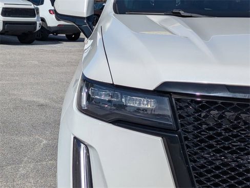 Used 2021 Cadillac Escalade Sport Platinum image 10