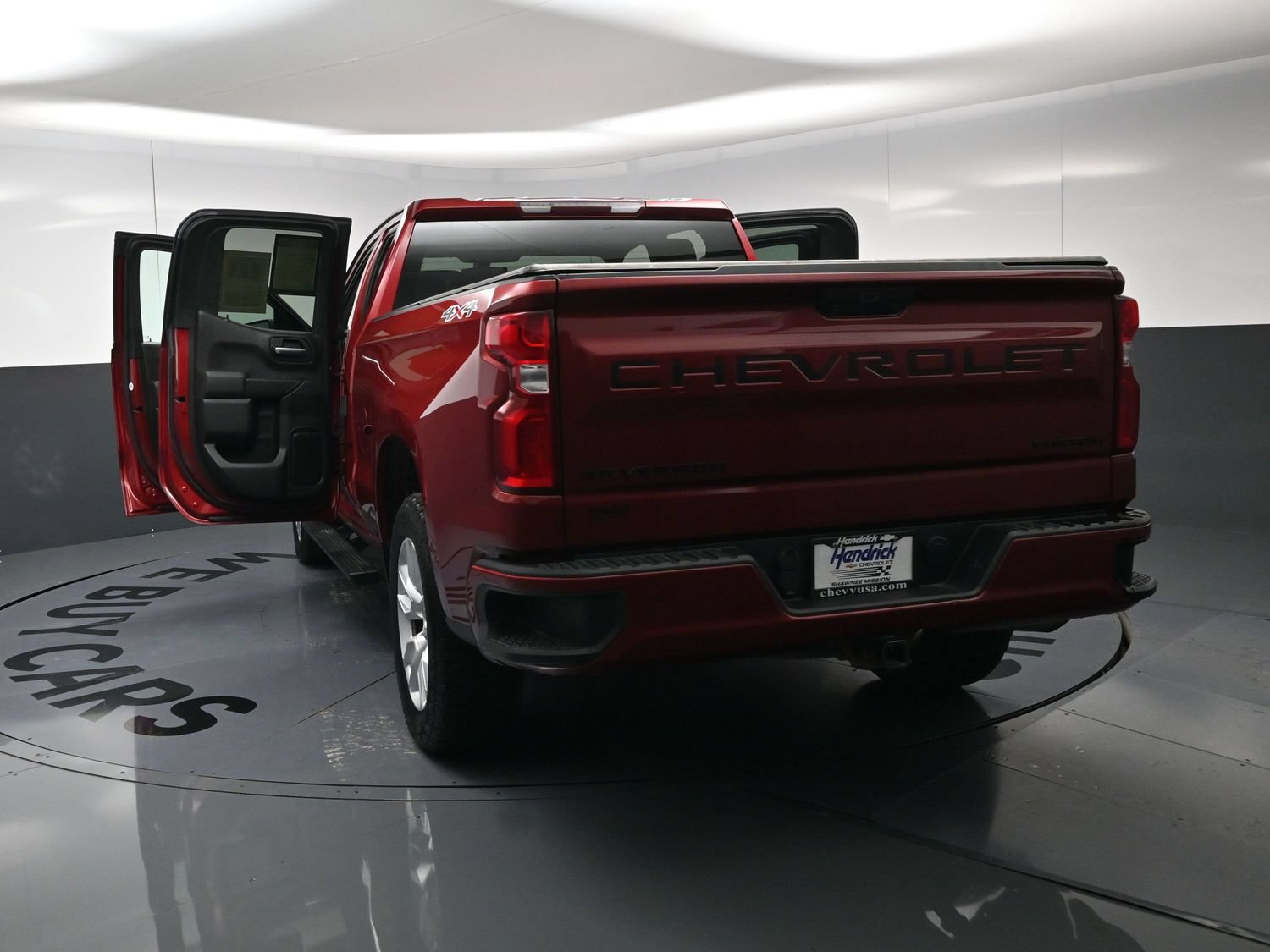Used 2020 Chevrolet Silverado 1500 Custom w/ Custom Value Package AWD/4WD image 26